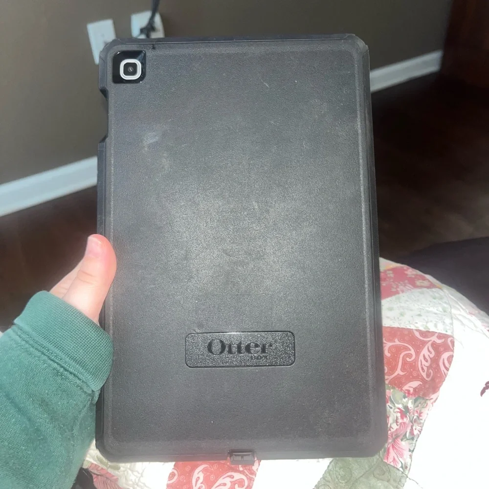 Samsung Galaxy Tab S5e with Otterbox case